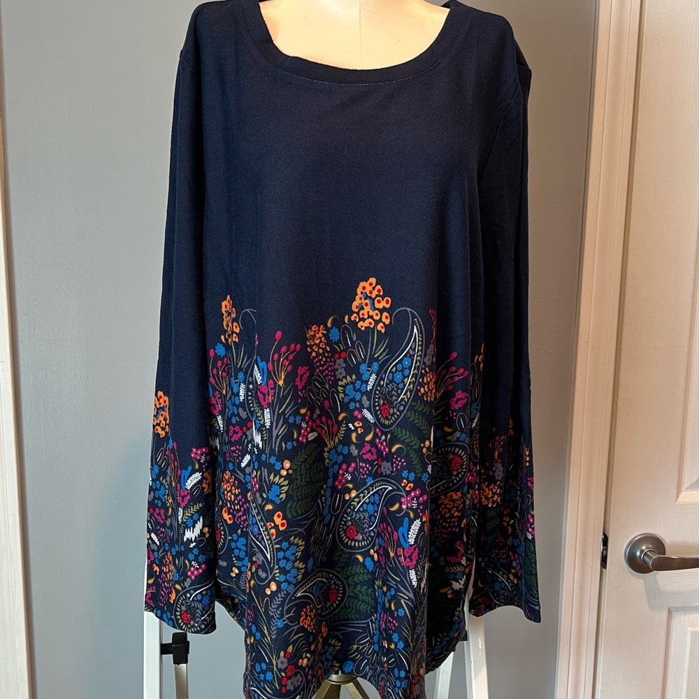 Flower garden long sleeve tea
